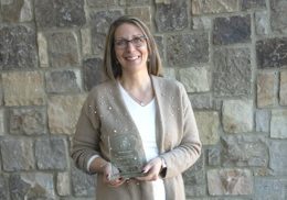 Wendy Schuster receives Blackboard Exemplary Award