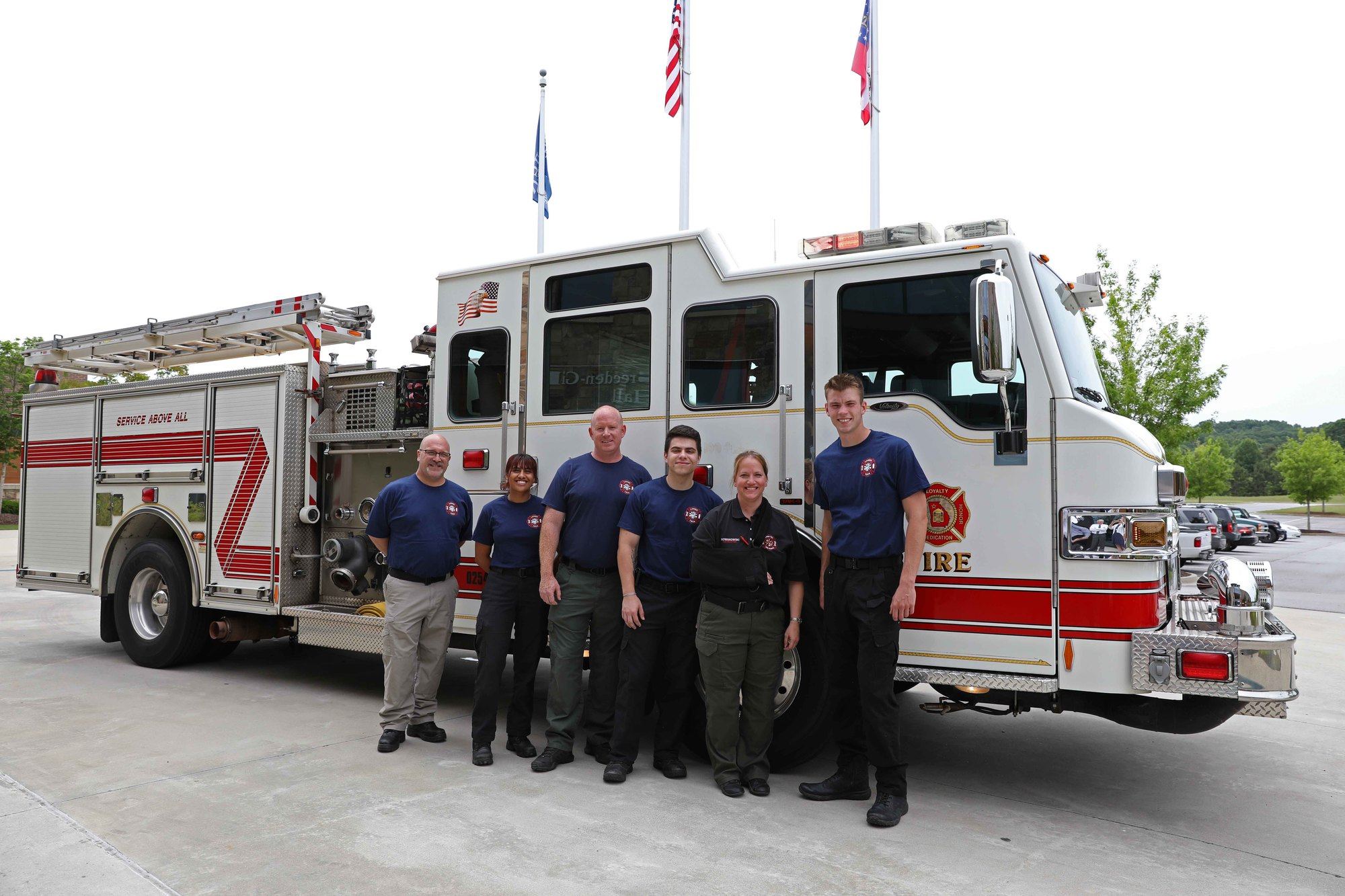 2008 Pierce Enforcer Fire Engine and Fire Science Students and Instructor