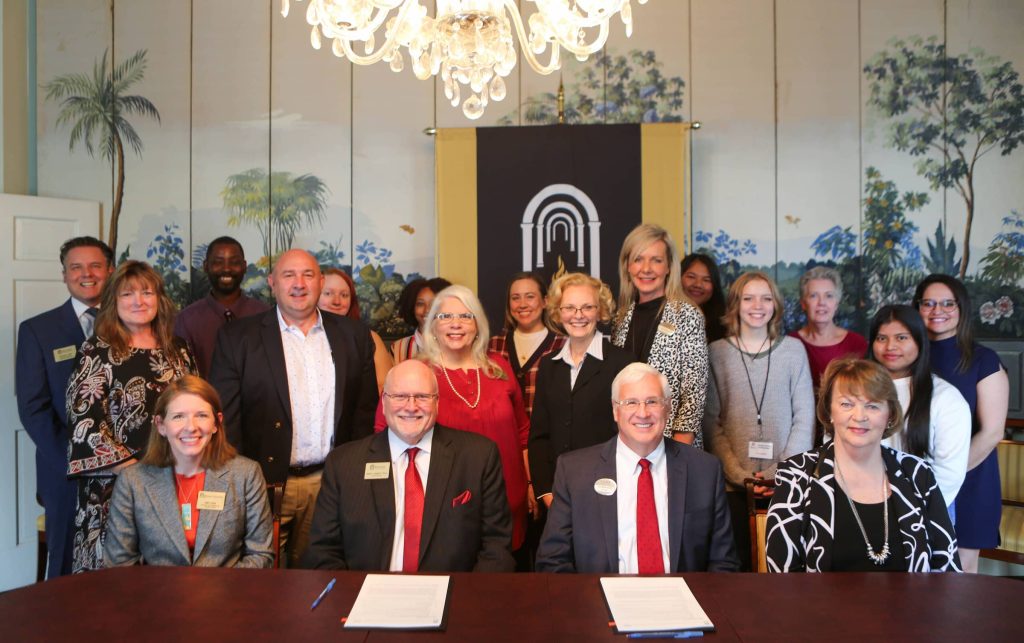 Lanier Tech, Brenau Sign Healthcare Administration Articulation Agreement