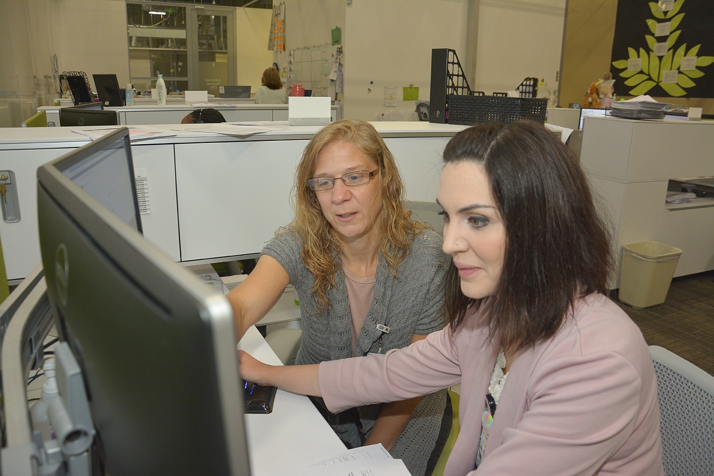 Students in Precision Machining and Manufacturing